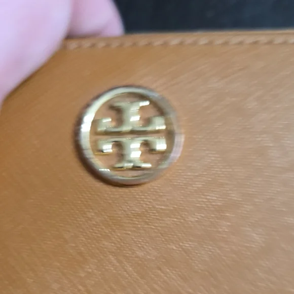 Tory Burch Brown and Cream Wallet Duo - Picture 8 of 8